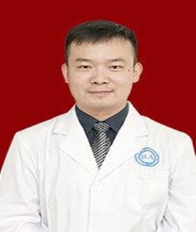 卢飞 class=